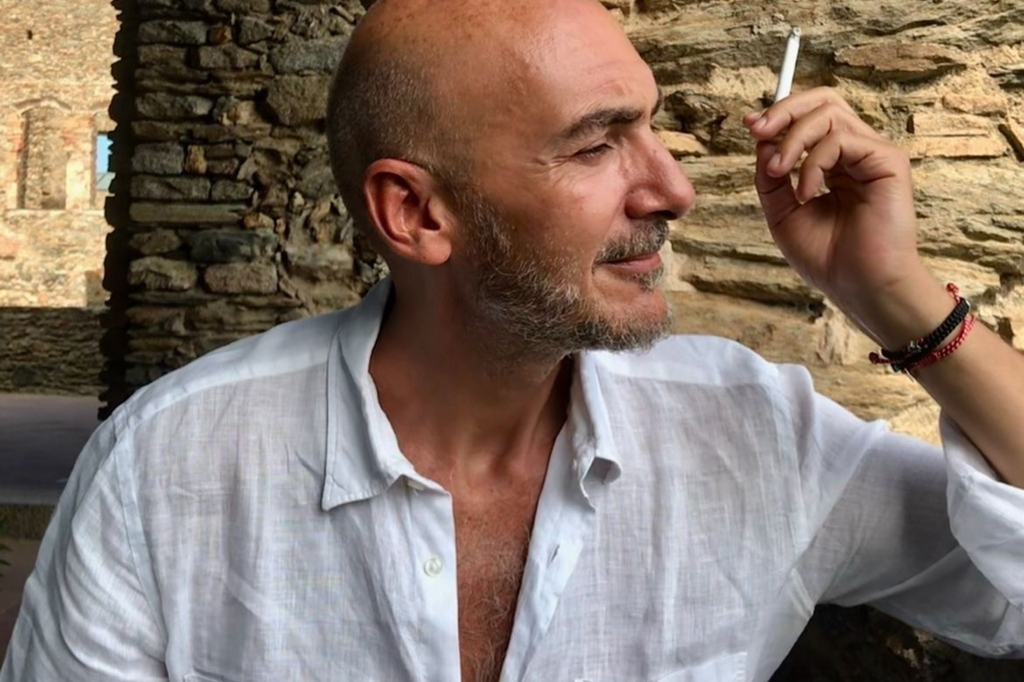 Roberto Fratini: “In Afanador, the game of metamorphoses is more devilish than ever”