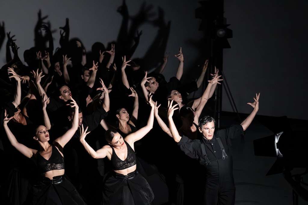Afanador ends its 2025 international tour across France