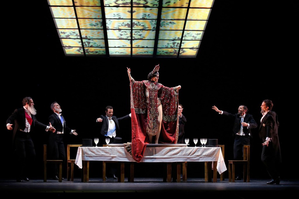Margarita Lozano Auditorium in Lorca opens its doors to La Bella Otero