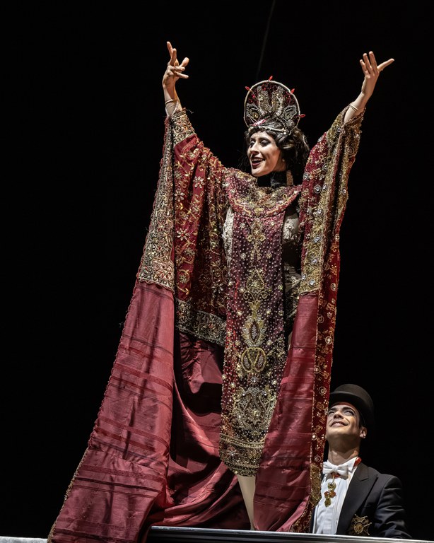 Noelia Ruiz as Bella Otero (copy Merche Burgos)